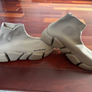 BALENCIAGA Womens Speed 2.0 Sneakers 40 Monocolor Beige